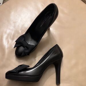 Ralph Lauren Black Heels with Bow Detail sz 7